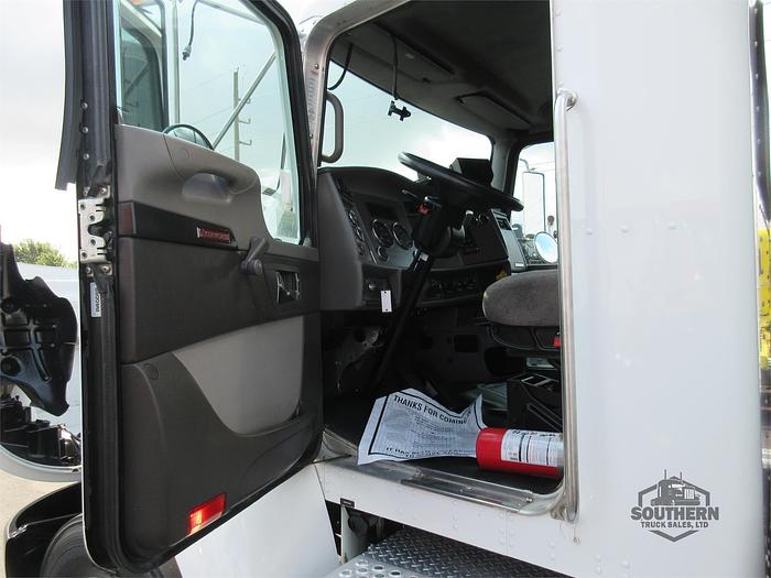 Used 2021 KENWORTH T270
