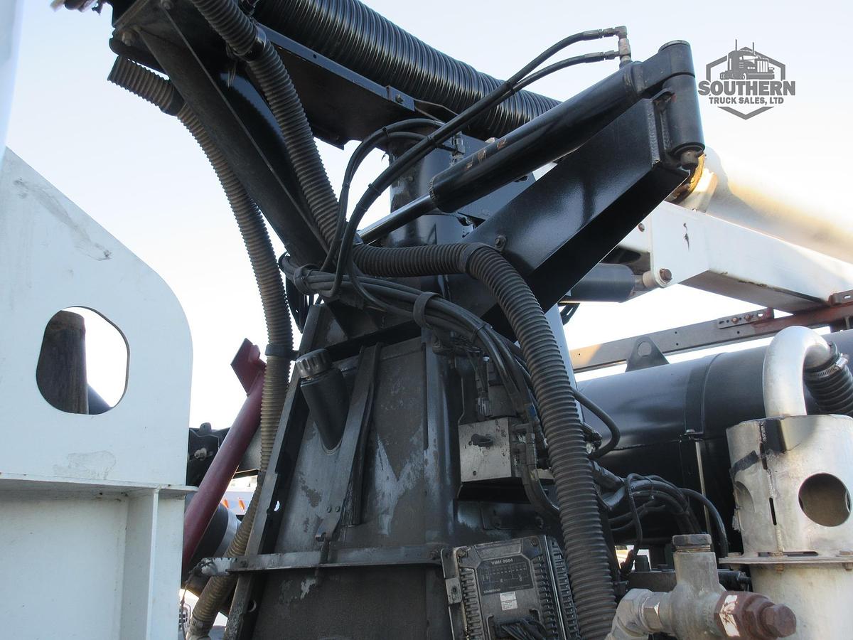 Used 2013 KENWORTH T440