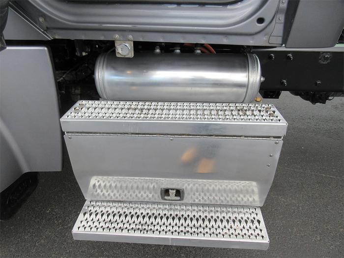 Used 2020 PETERBILT 567