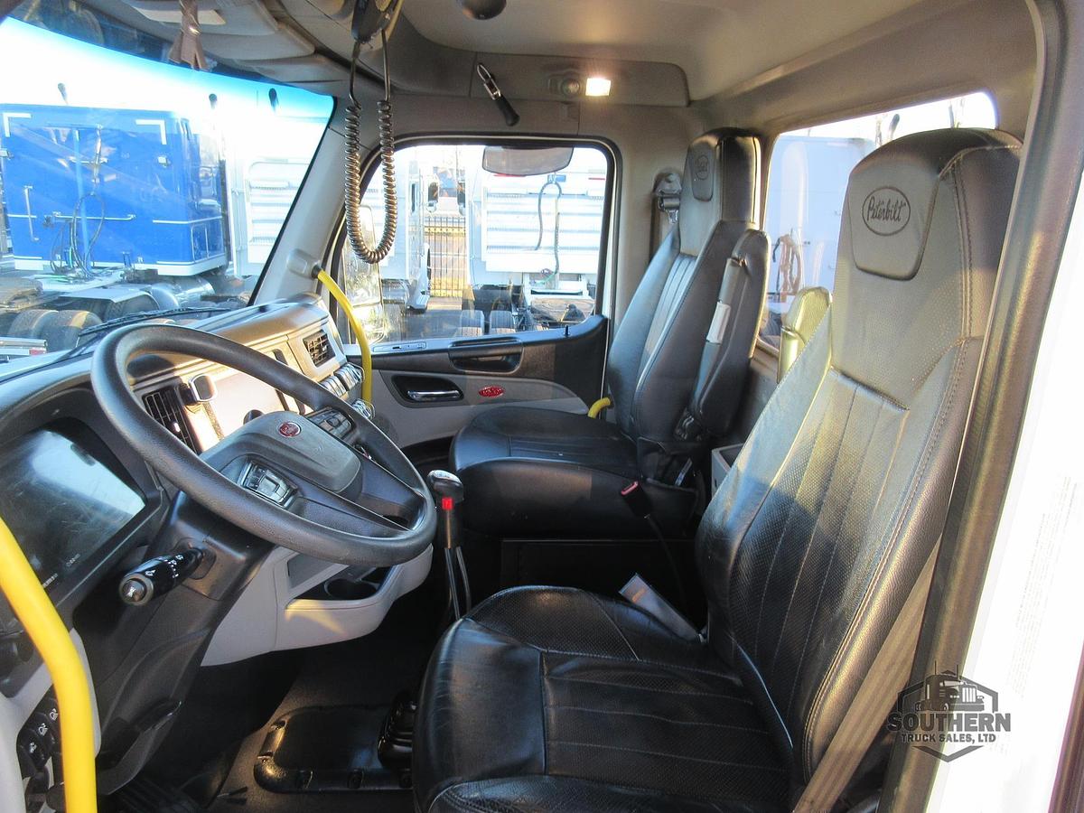 Used 2022 PETERBILT 567