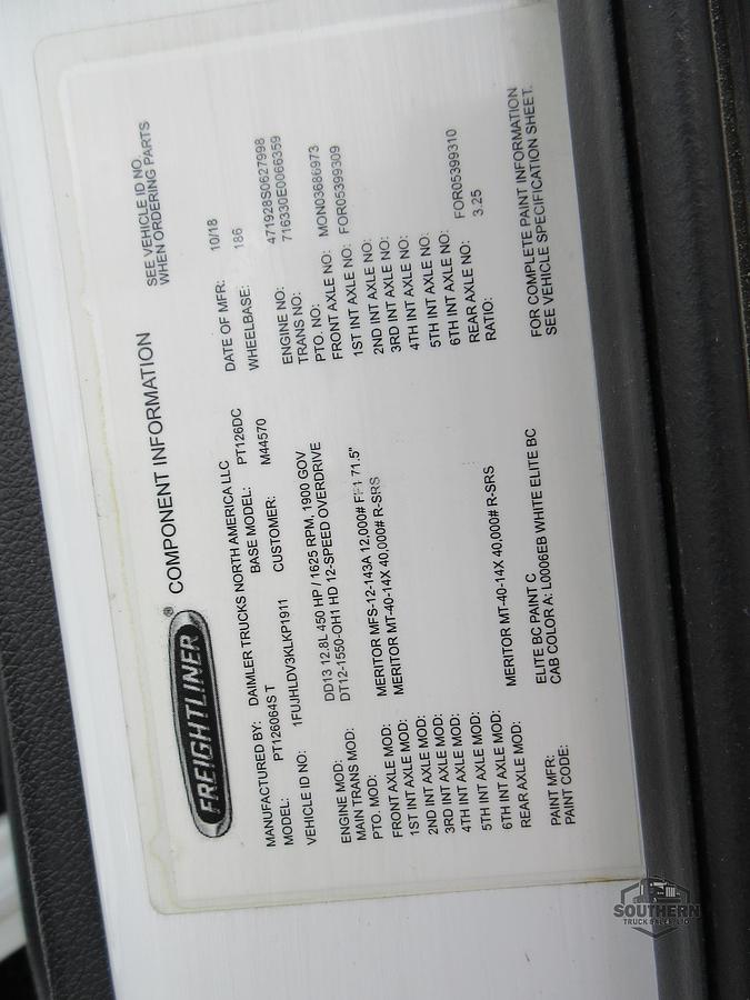 Used 2019 FREIGHTLINER CASCADIA 126