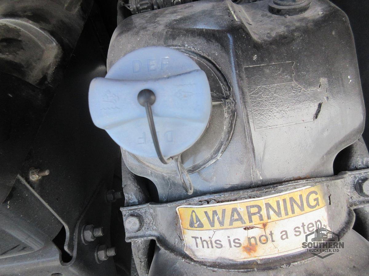 Used 2018 FREIGHTLINER CASCADIA 113