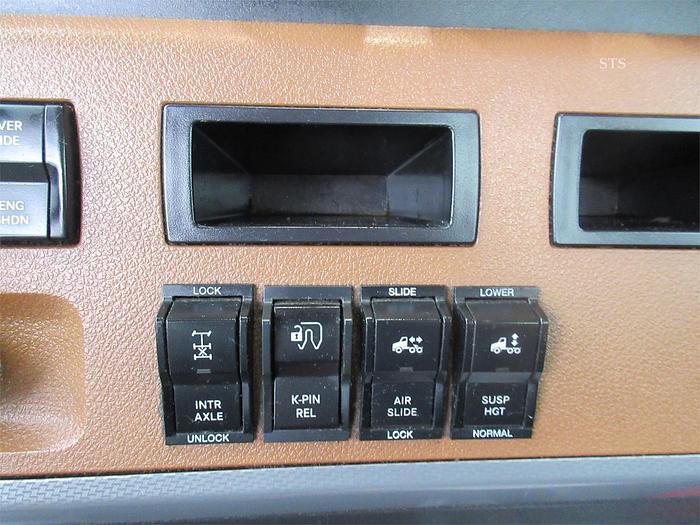 Used 2018 FREIGHTLINER CASCADIA 116