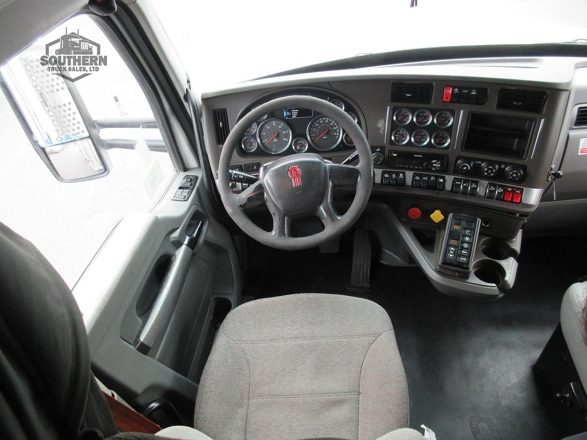 Used 2017 KENWORTH T880