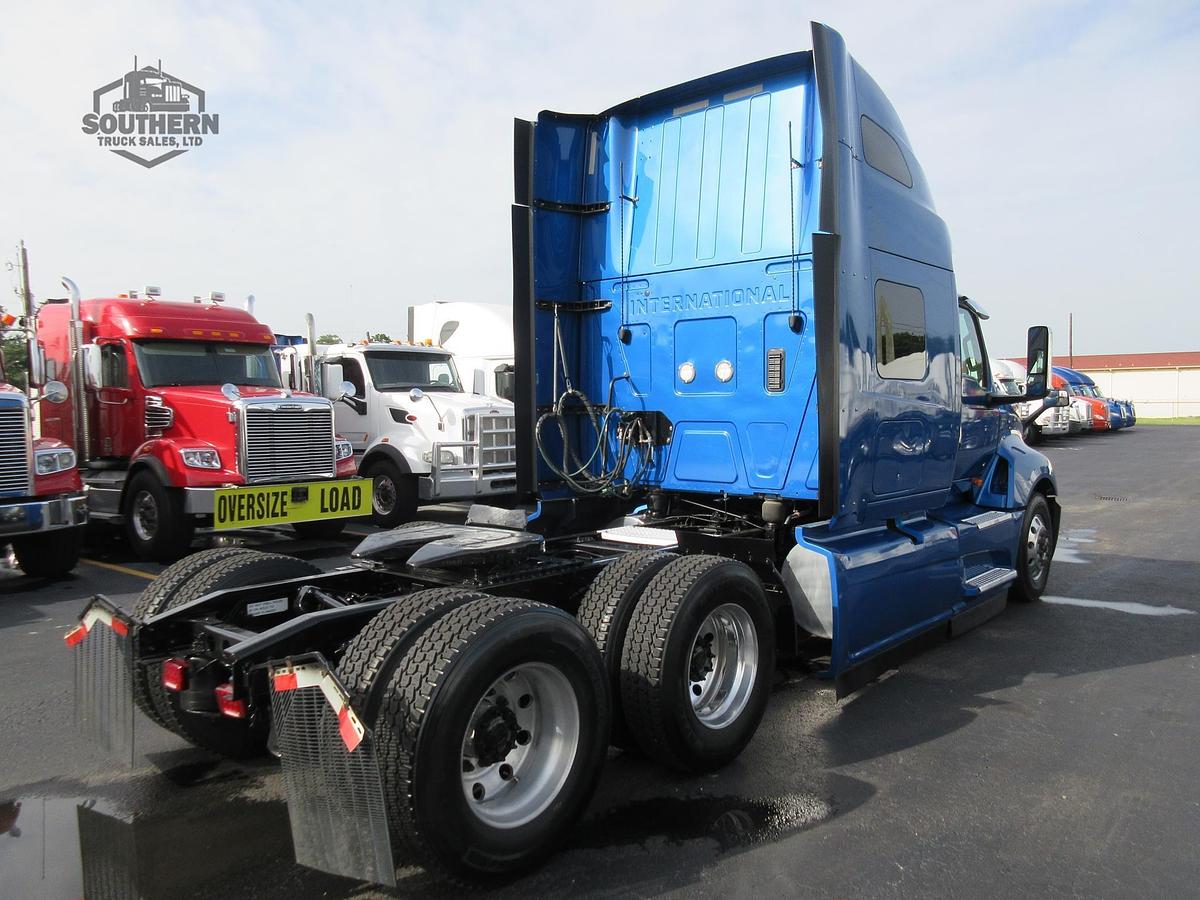 Used 2021 INTERNATIONAL LT