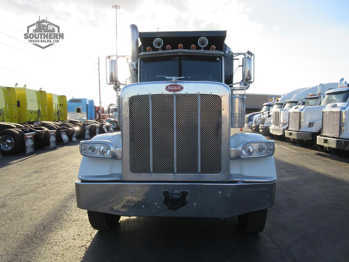 Used 2019 PETERBILT 389