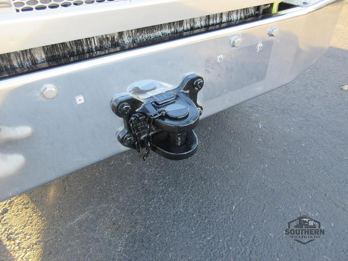 Used 2020 PETERBILT 567