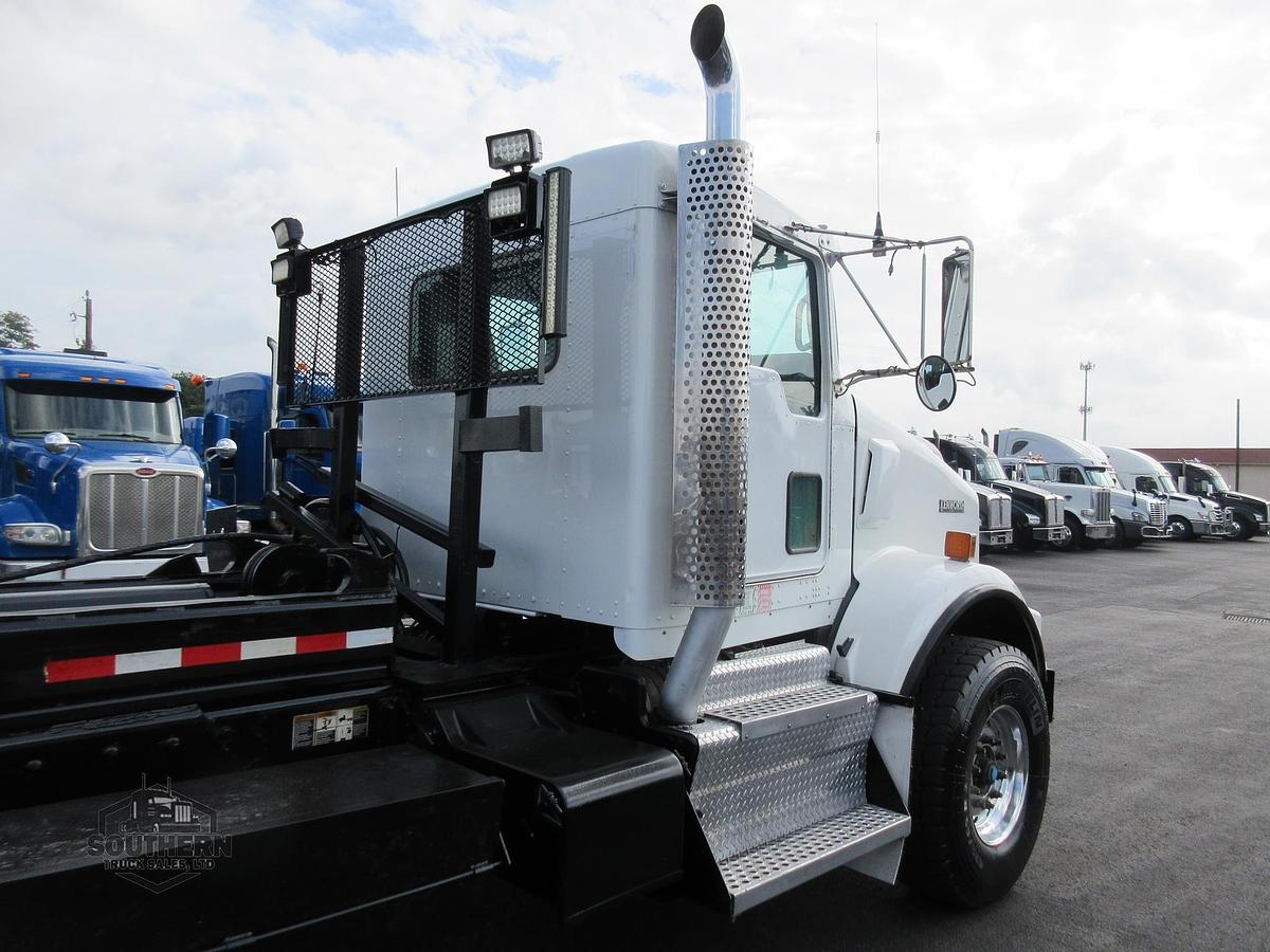 Used 2018 KENWORTH T800
