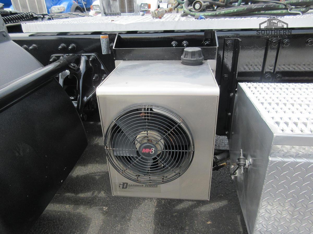 Used 2018 PETERBILT 389