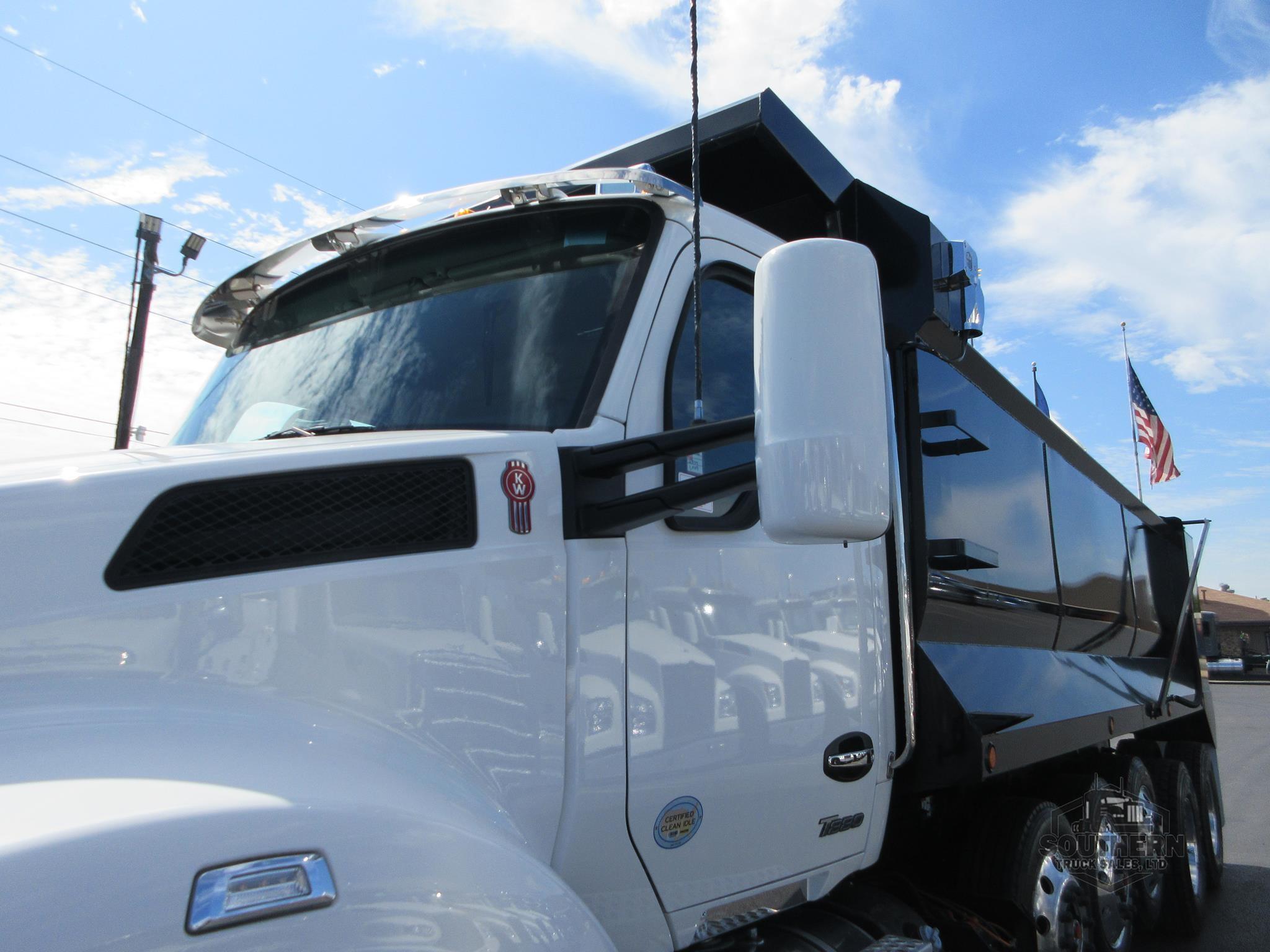 2025 KENWORTH T880