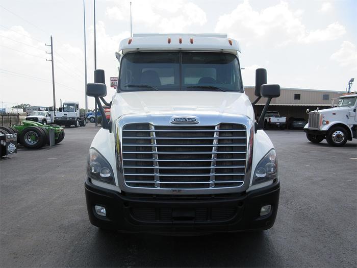 Used 2017 FREIGHTLINER CASCADIA 125
