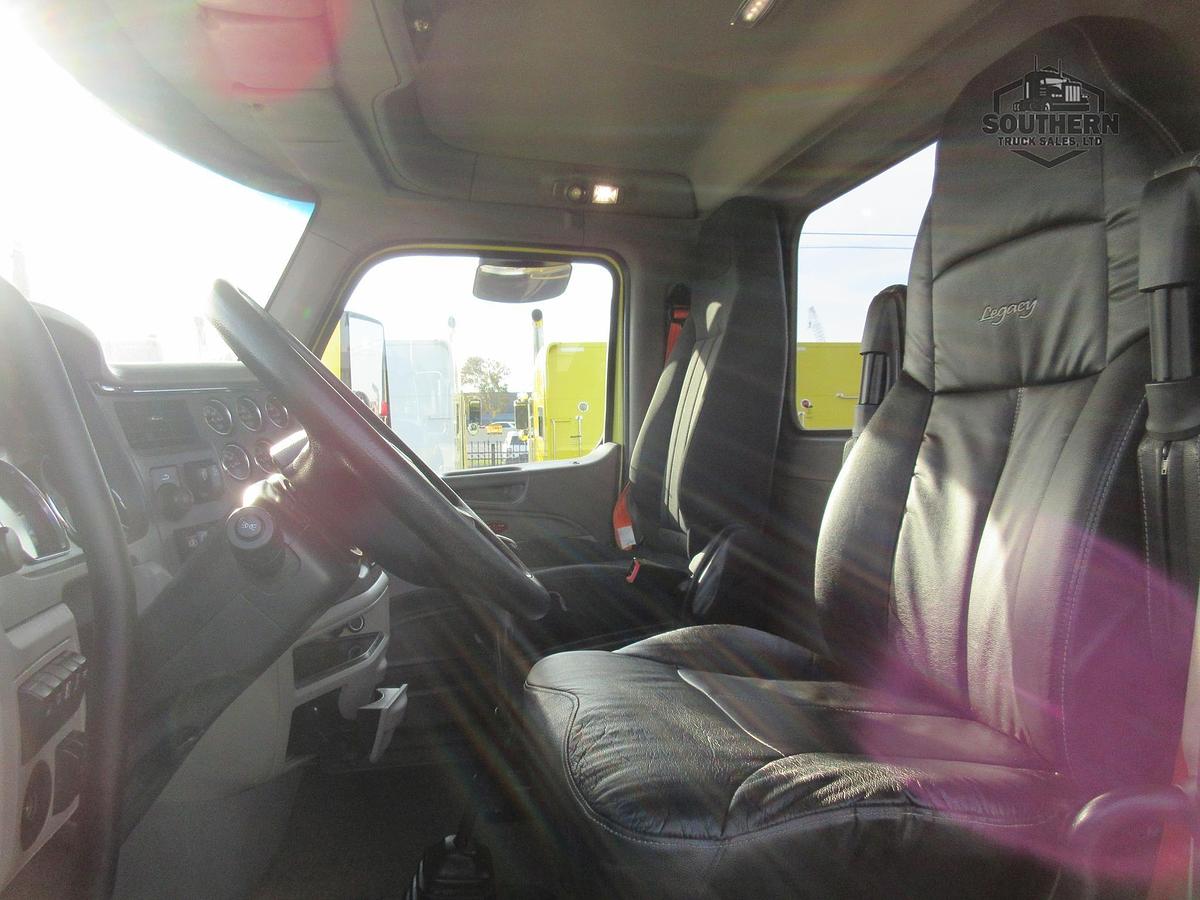 Used 2020 PETERBILT 567