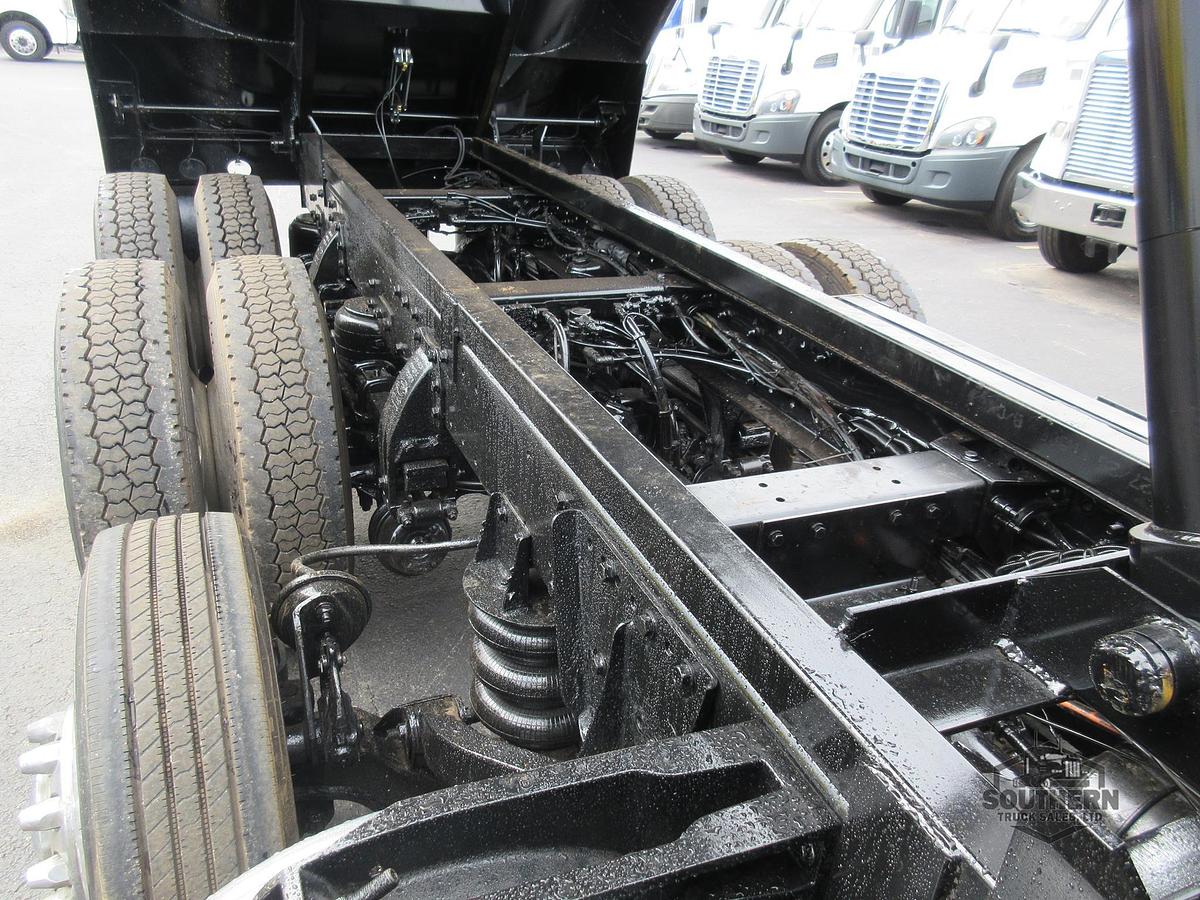 Used 2019 PETERBILT 389