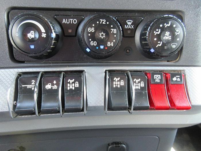 Used 2021 KENWORTH T880