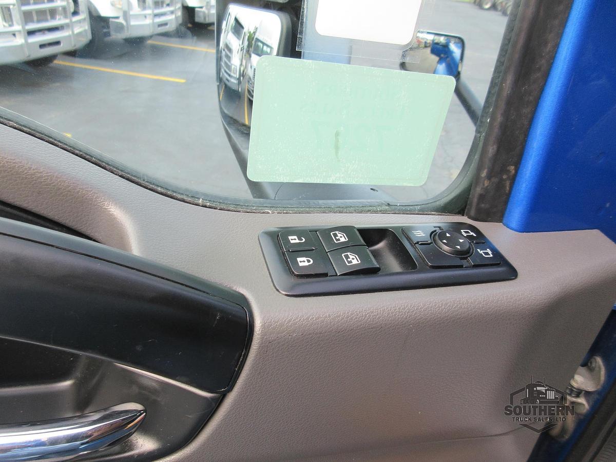 Used 2021 INTERNATIONAL LT