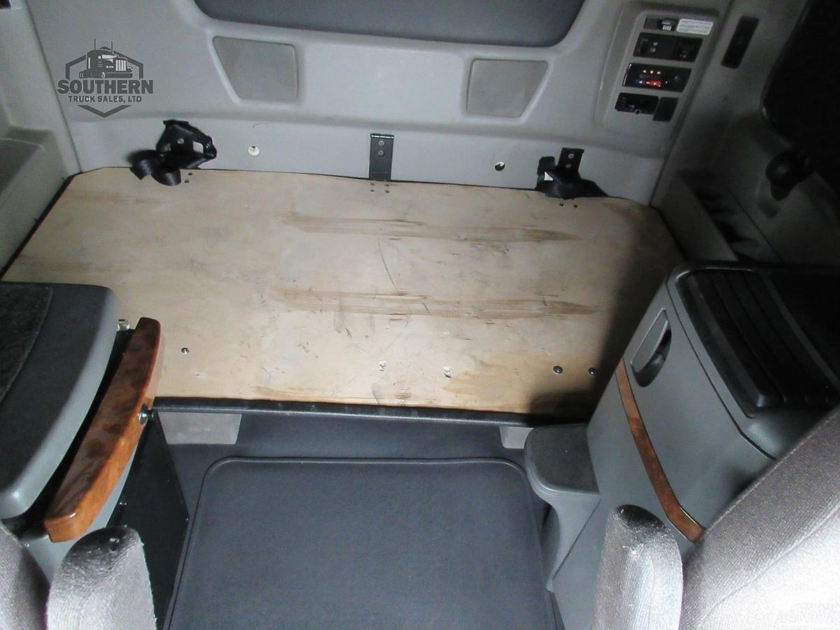 Used 2021 INTERNATIONAL LT