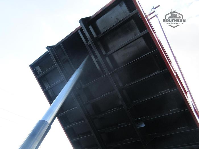 Used 2015 PETERBILT 365