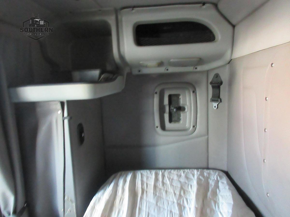 Used 2016 PETERBILT 389