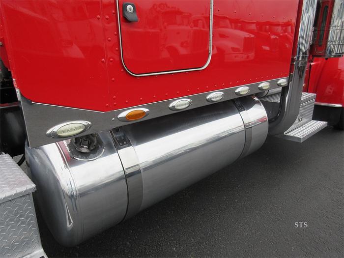 Used 2015 PETERBILT 389