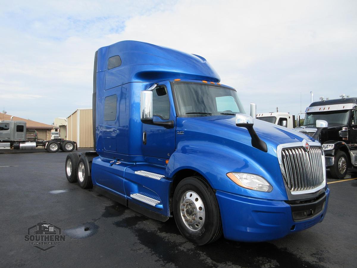 Used 2021 INTERNATIONAL LT