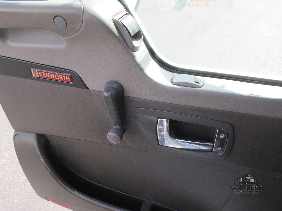 Used 2018 KENWORTH T800