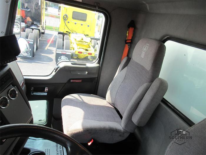 Used 2021 KENWORTH T270