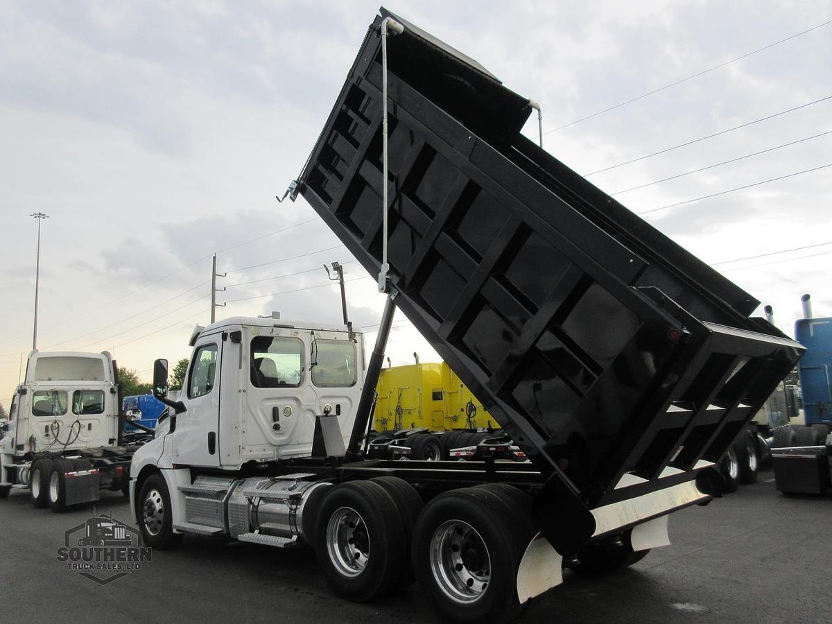 Used 2020 FREIGHTLINER CASCADIA 126