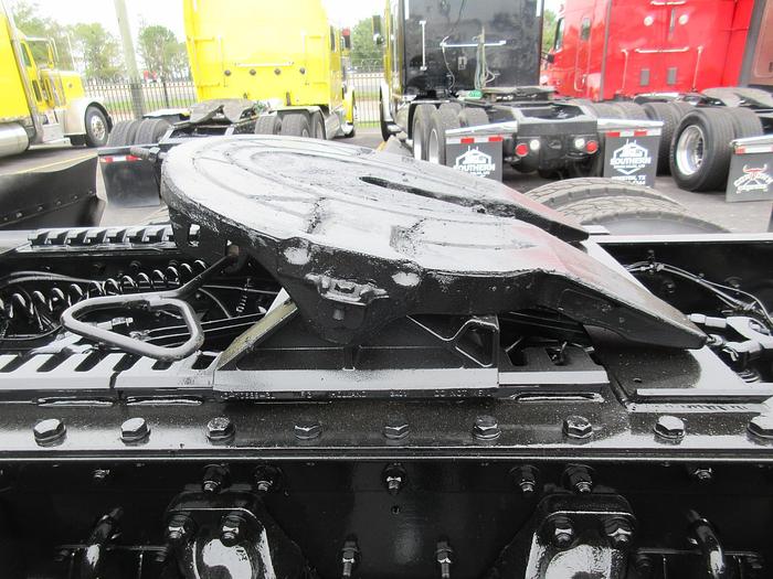 Used 2021 KENWORTH T880