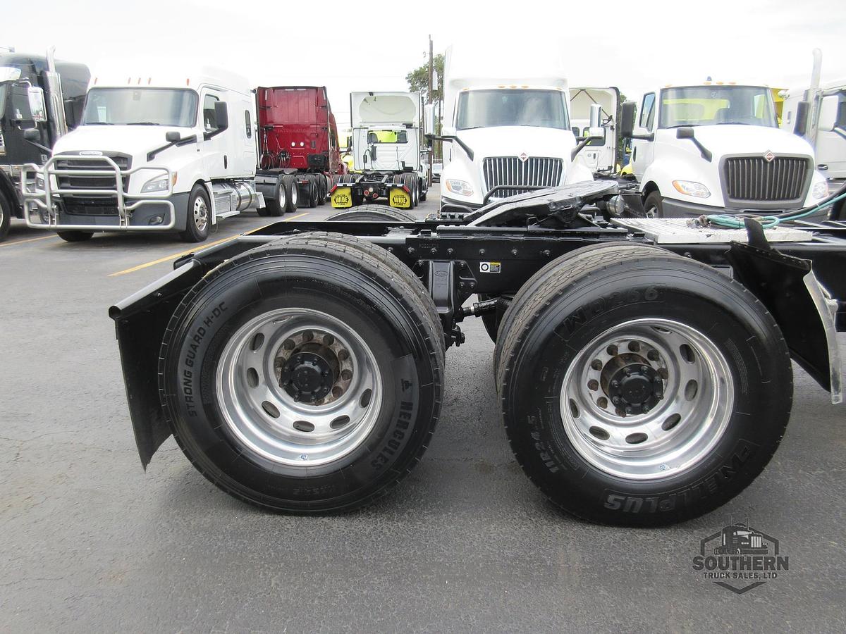 Used 2018 PETERBILT 389