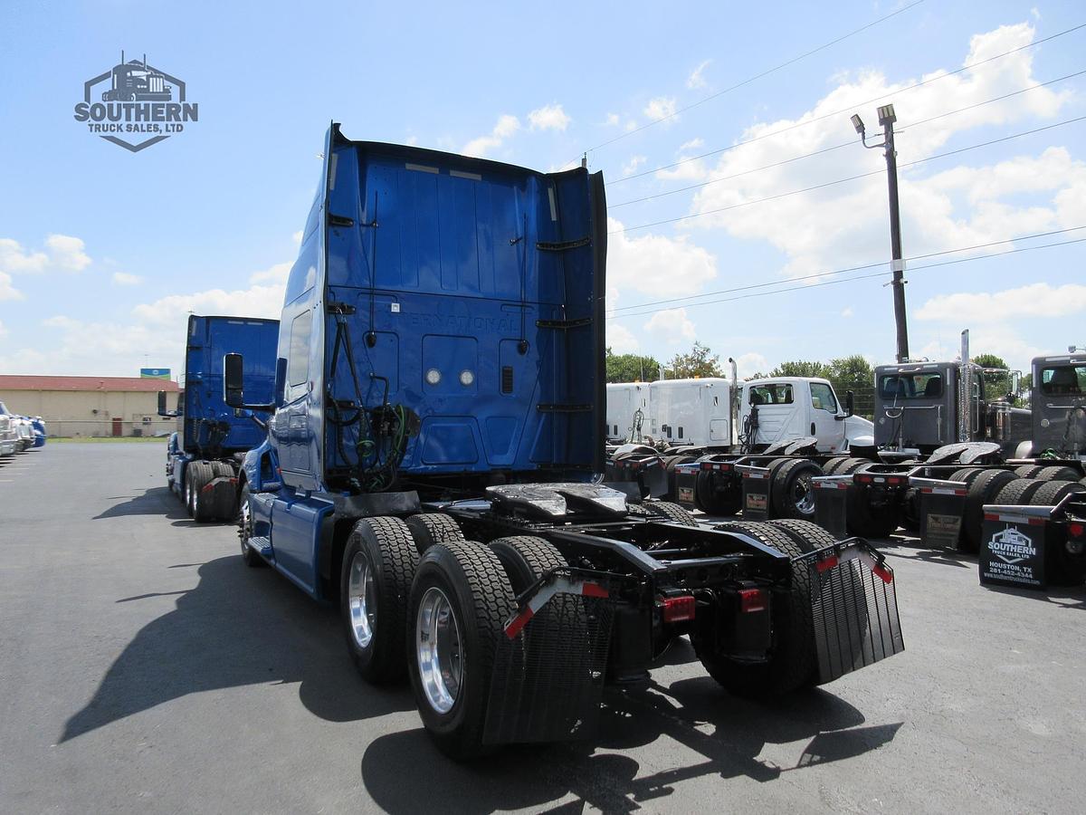 Used 2021 INTERNATIONAL LT