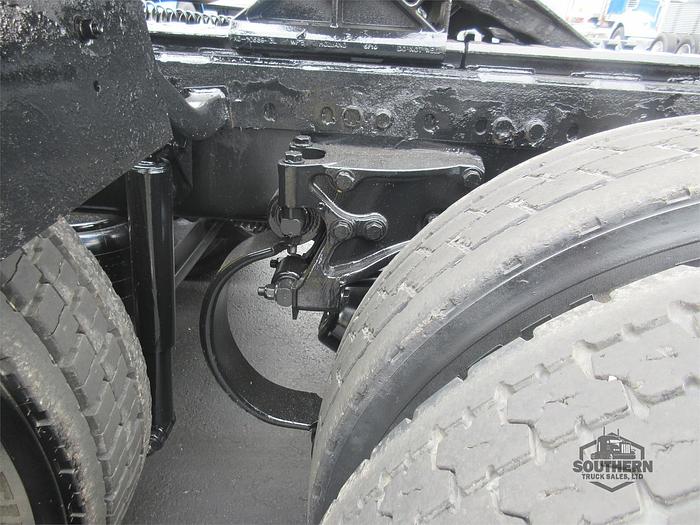 Used 2016 PETERBILT 389