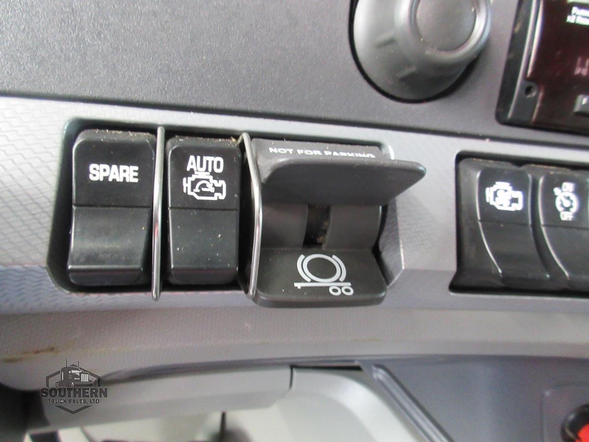 Used 2021 KENWORTH T880