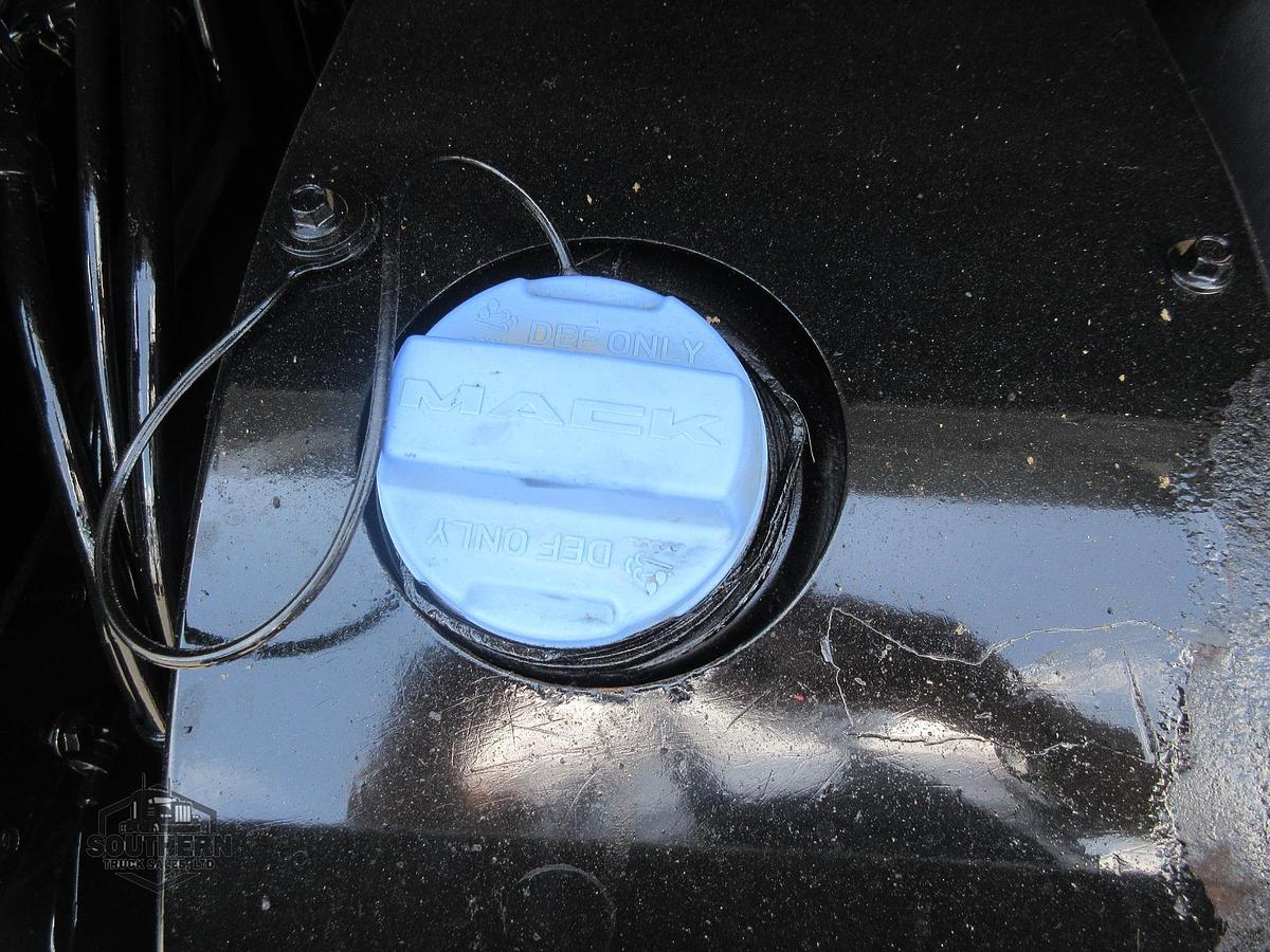 Used 2023 MACK PINNACLE 64T