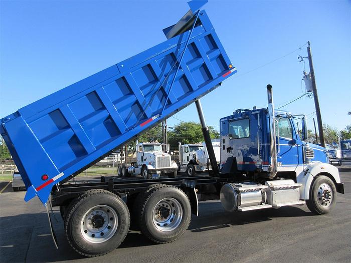 Used 2015 FREIGHTLINER CORONADO 122 SD