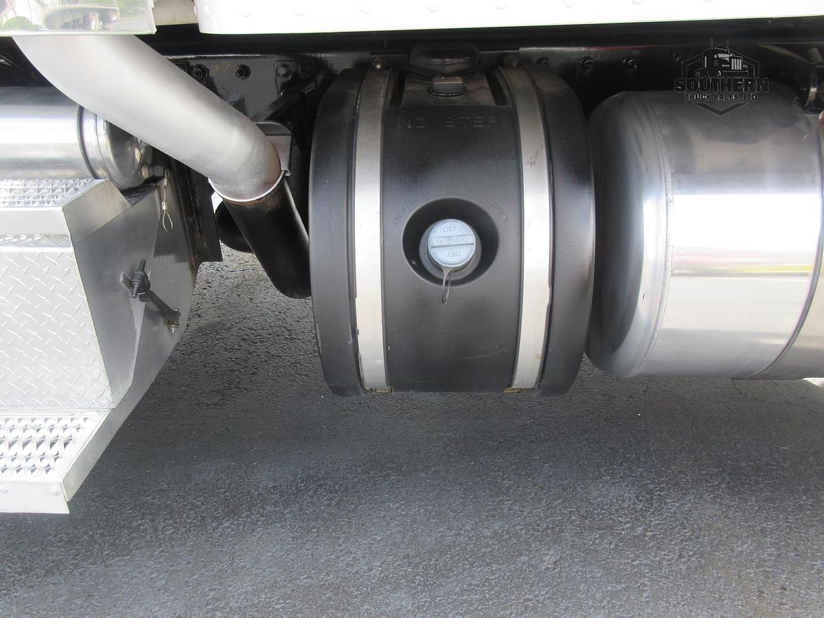 Used 2019 PETERBILT 389