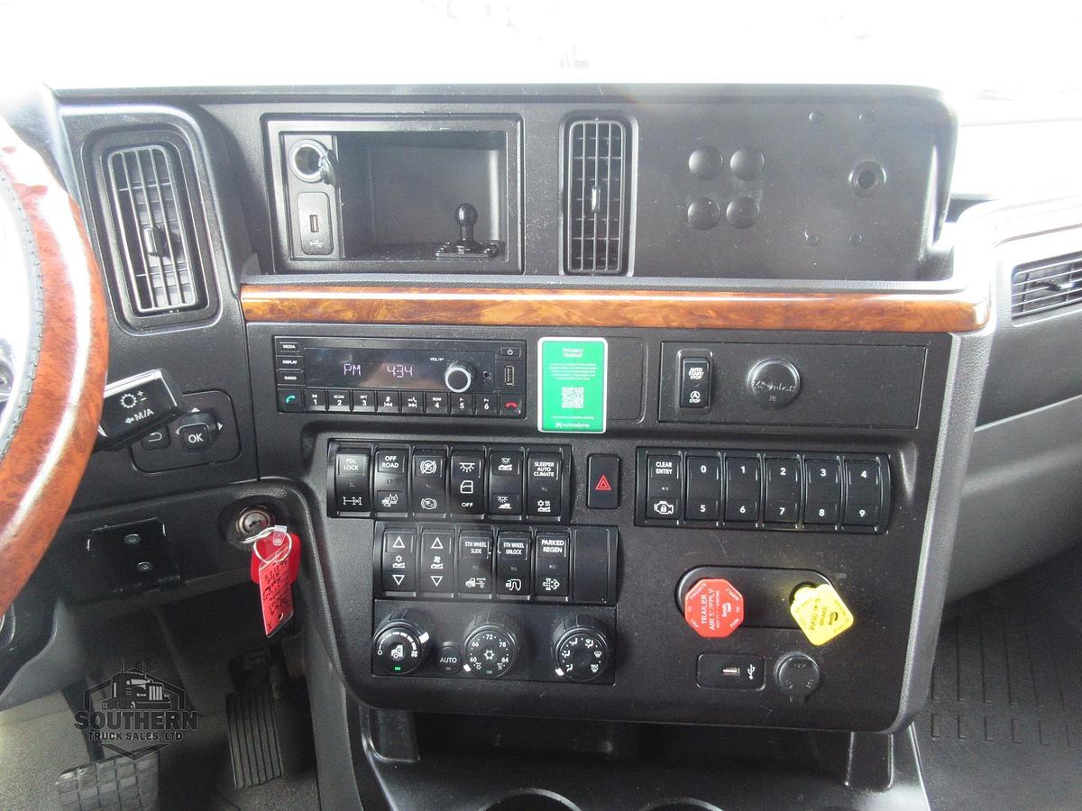 Used 2021 INTERNATIONAL LT