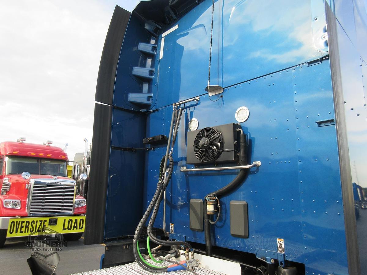 Used 2021 PETERBILT 579