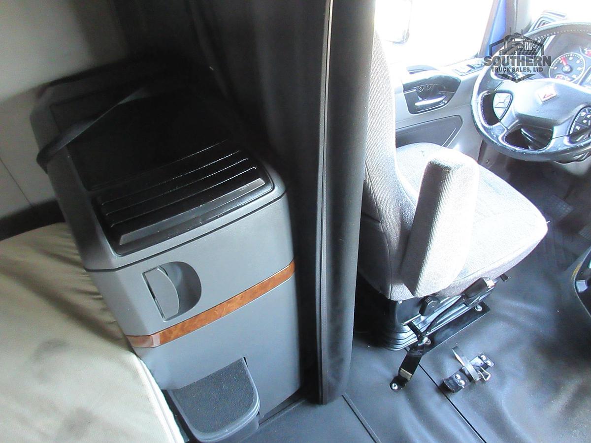 Used 2021 INTERNATIONAL LT