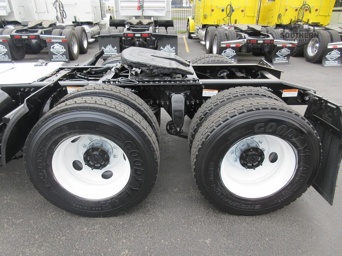 Used 2020 FREIGHTLINER CASCADIA 125