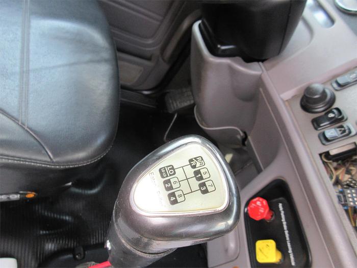 Used 2014 PETERBILT 365