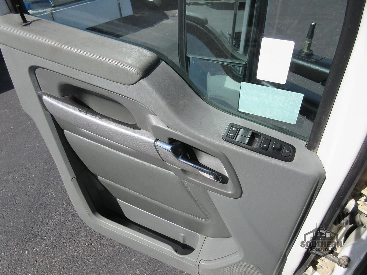 Used 2016 KENWORTH T880