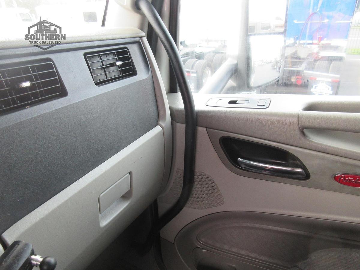 Used 2019 PETERBILT 567