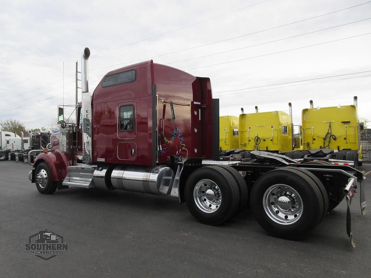 Used 2023 KENWORTH W900L