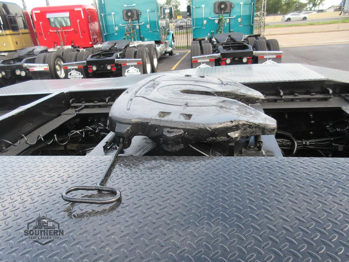 Used 2018 FREIGHTLINER CORONADO 122 SD