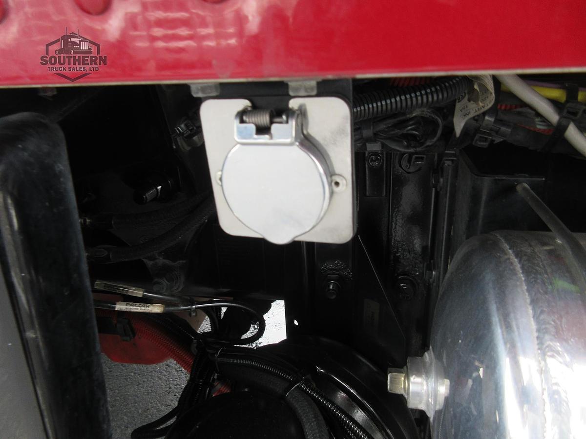 Used 2023 PETERBILT 389