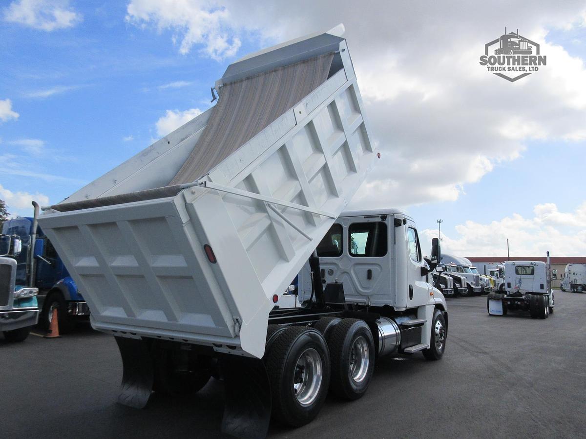 Used 2019 FREIGHTLINER CASCADIA 125