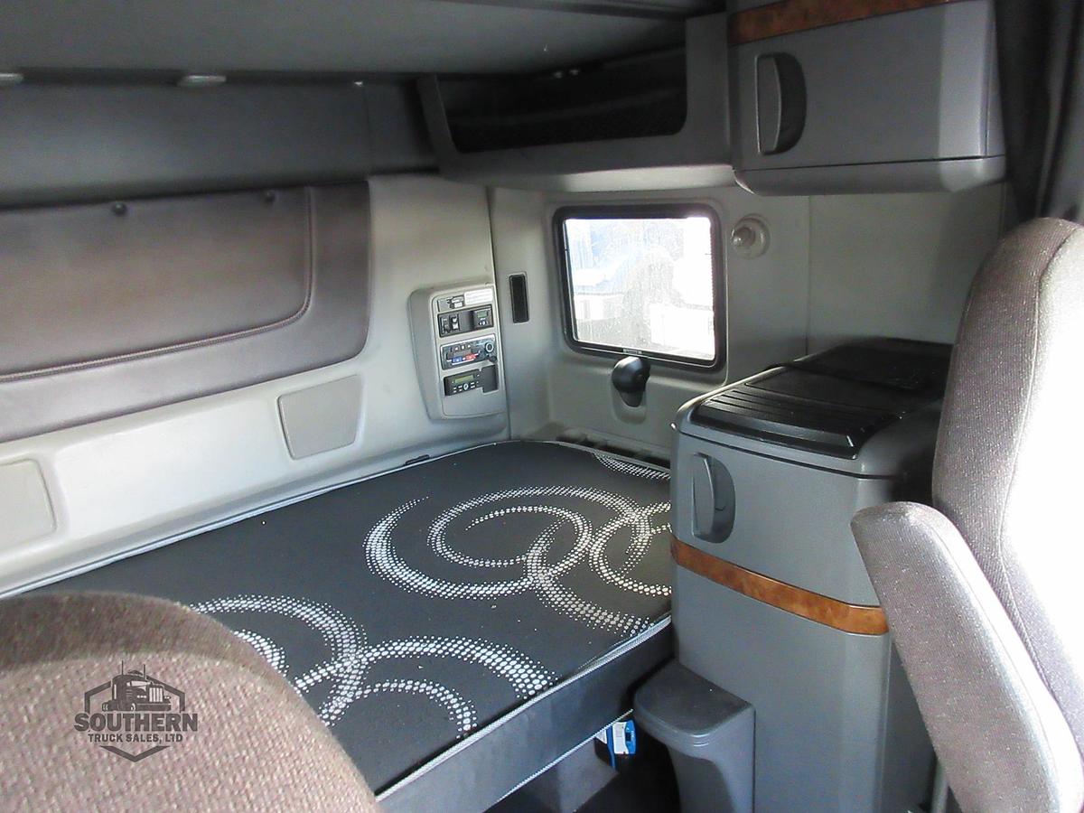 Used 2021 INTERNATIONAL LT