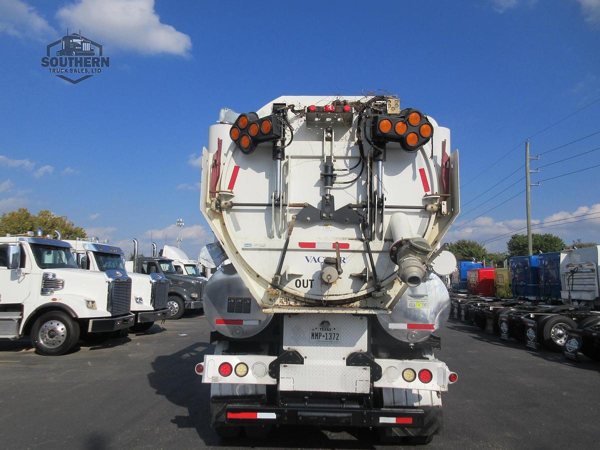 Used 2013 KENWORTH T440