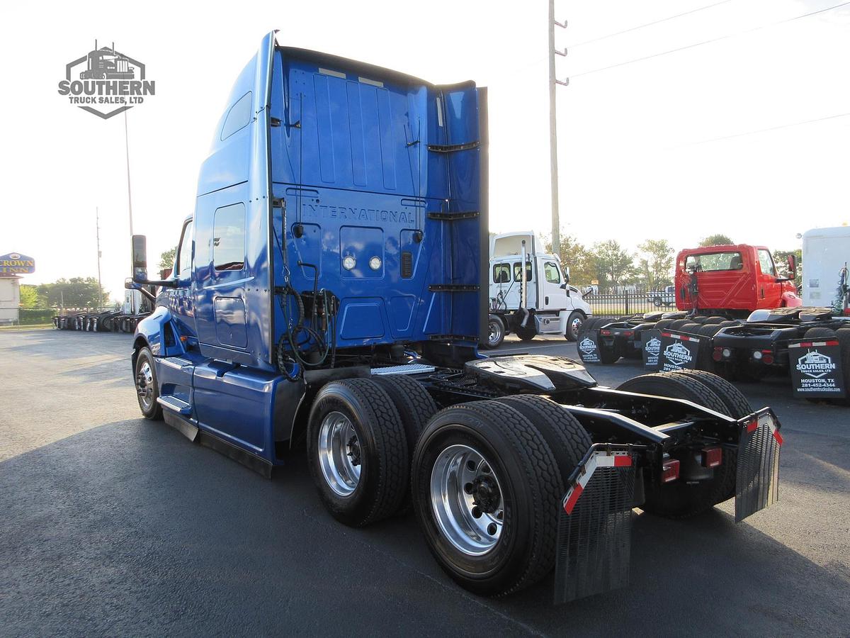 Used 2021 INTERNATIONAL LT
