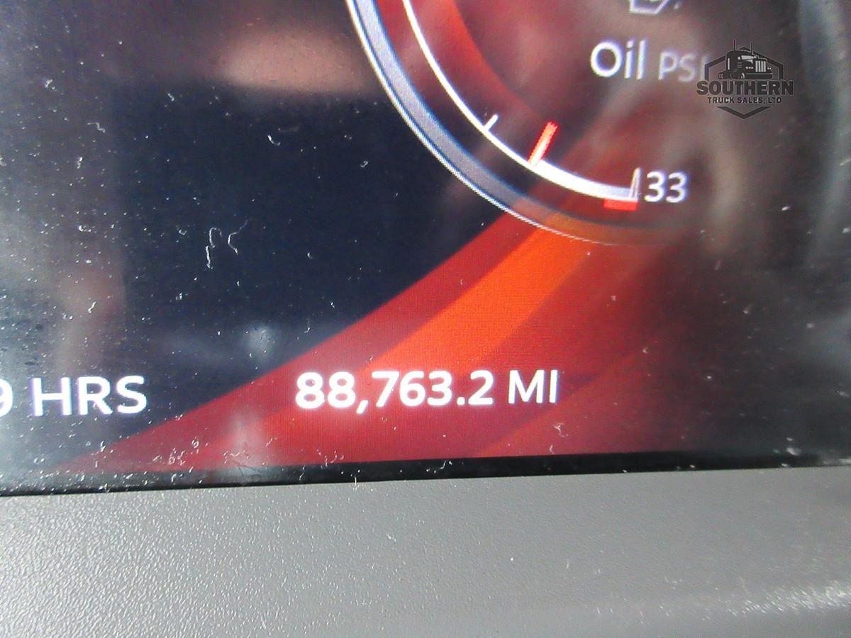 Used 2025 PETERBILT 567